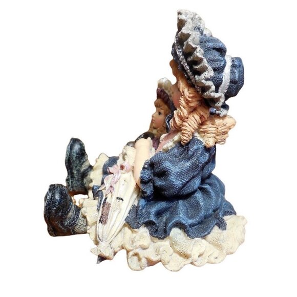 Yesterday's Child Figurine The Victorian Series ‘What is a Friend” 1995 Boyds Co - Picture 3 of 9